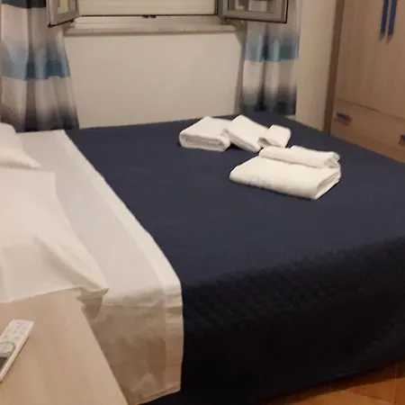 La Stanzetta Di Lulu' 3* Palinuro